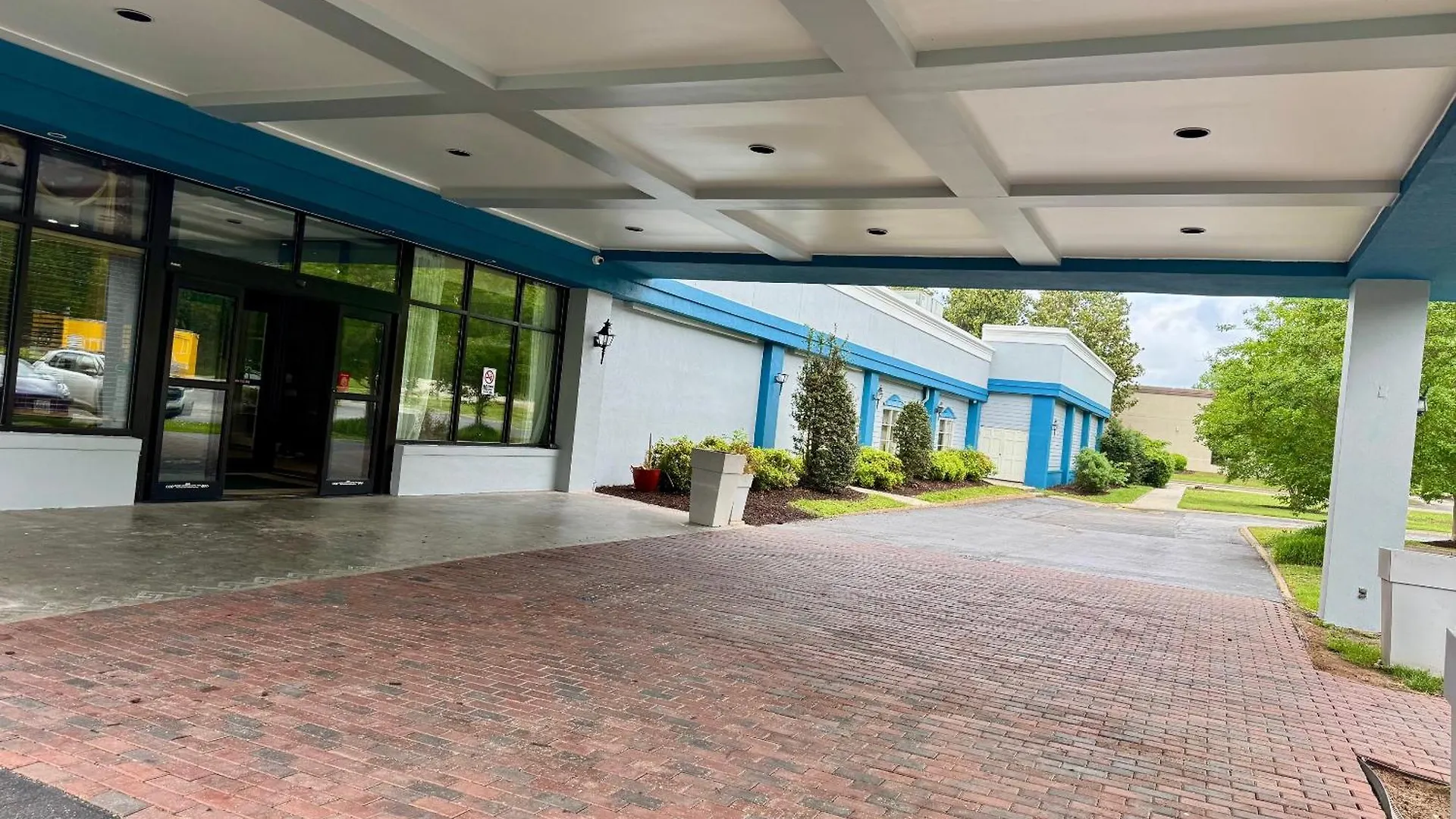 Baymont By Wyndham Williamsburg I-64 Hotel